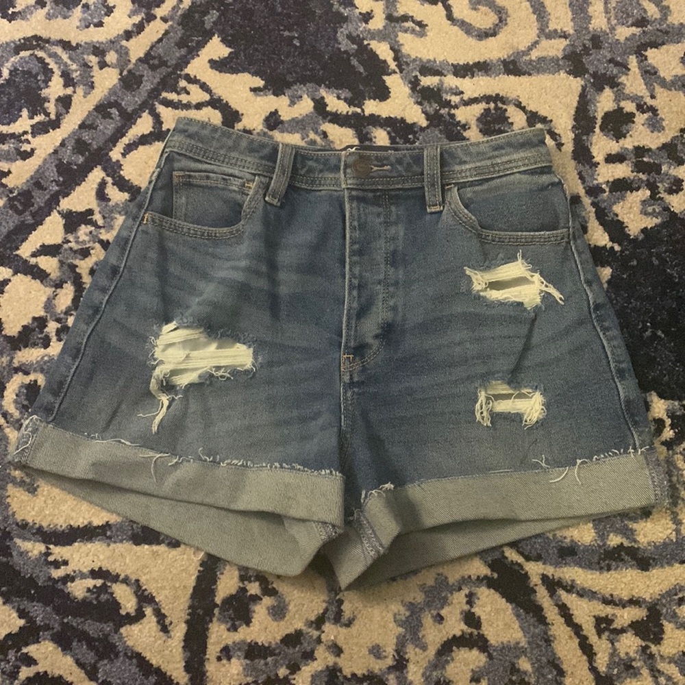 Hollister mom shorts. Size 5